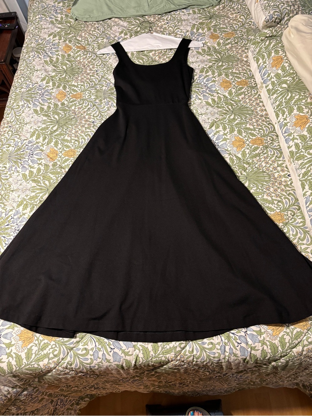 Sloan Symington Black Sleeveless Scoop Neck Fit-and-Flare Maxi Dress M (more S)